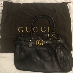 Authentic black leather Gucci purse